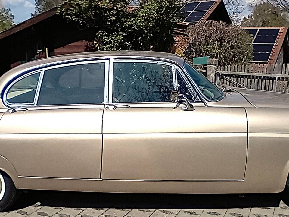 Bild 2/8 von Jaguar 420 G (1967)