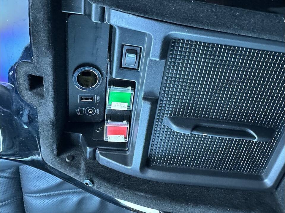Image 12/38 of Land Rover Range Rover V8 SV Autobiography (2016)