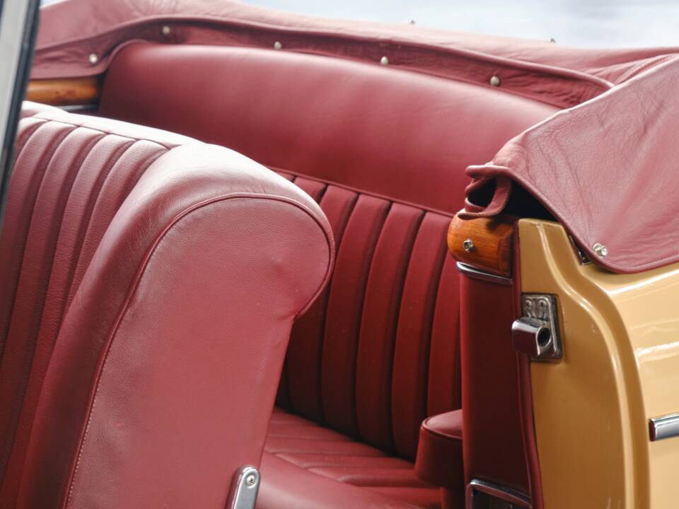 Immagine 40/50 di Mercedes-Benz 220 S Cabriolet (1958)