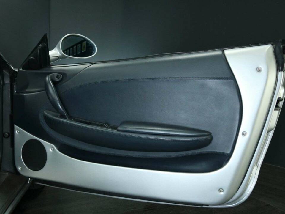 Immagine 31/50 di Ferrari 360 Spider (2003)