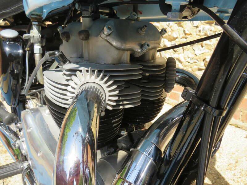 Image 19/45 of BSA A 10 Rocket Gold Star (1963)
