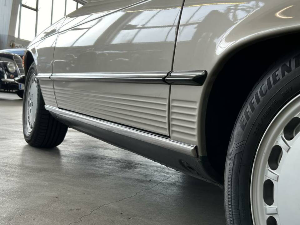 Image 30/40 of Mercedes-Benz 300 SL (1986)