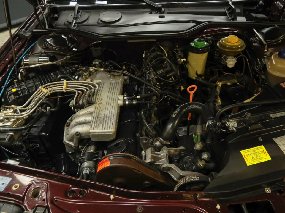 Image 14/50 de Audi 100 - 2.3E quattro (1990)