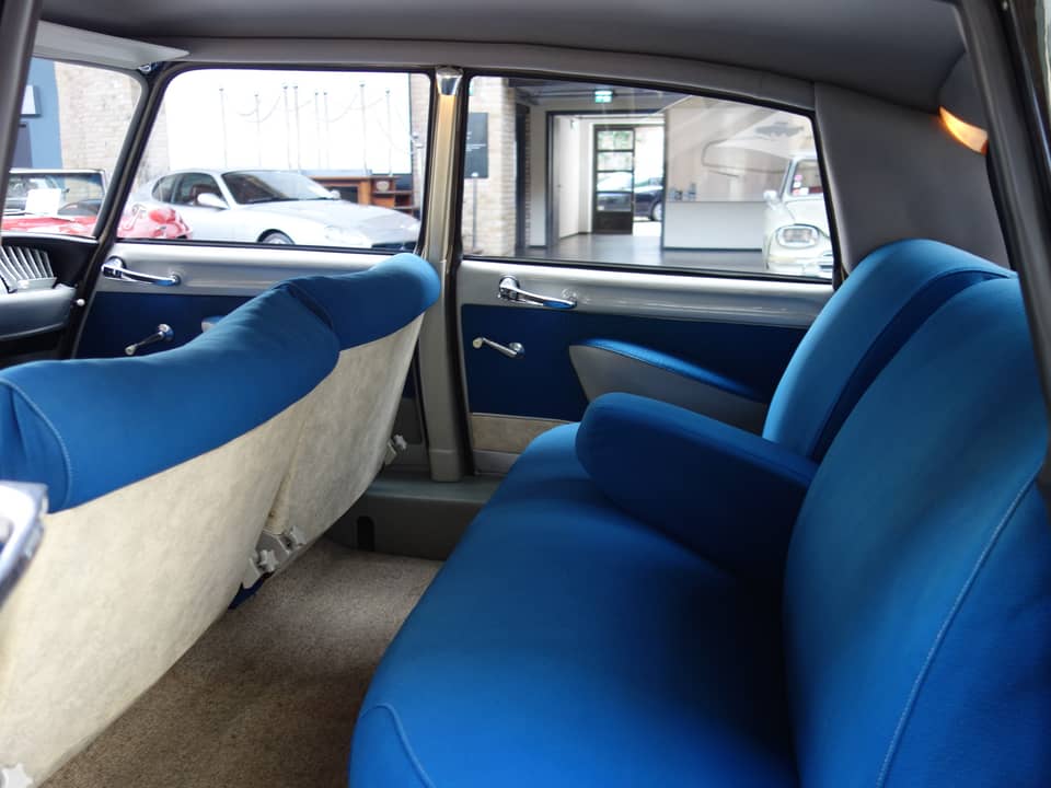 Image 17/30 of Citroën DS 19 (1959)