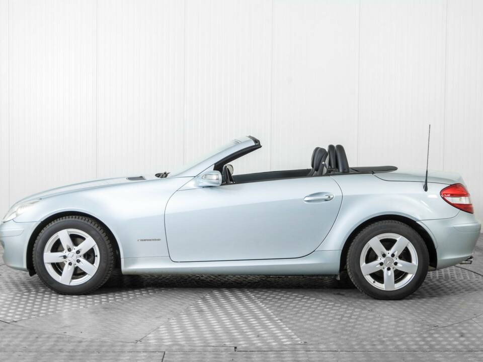 Immagine 9/50 di Mercedes-Benz SLK 200 Kompressor (2004)