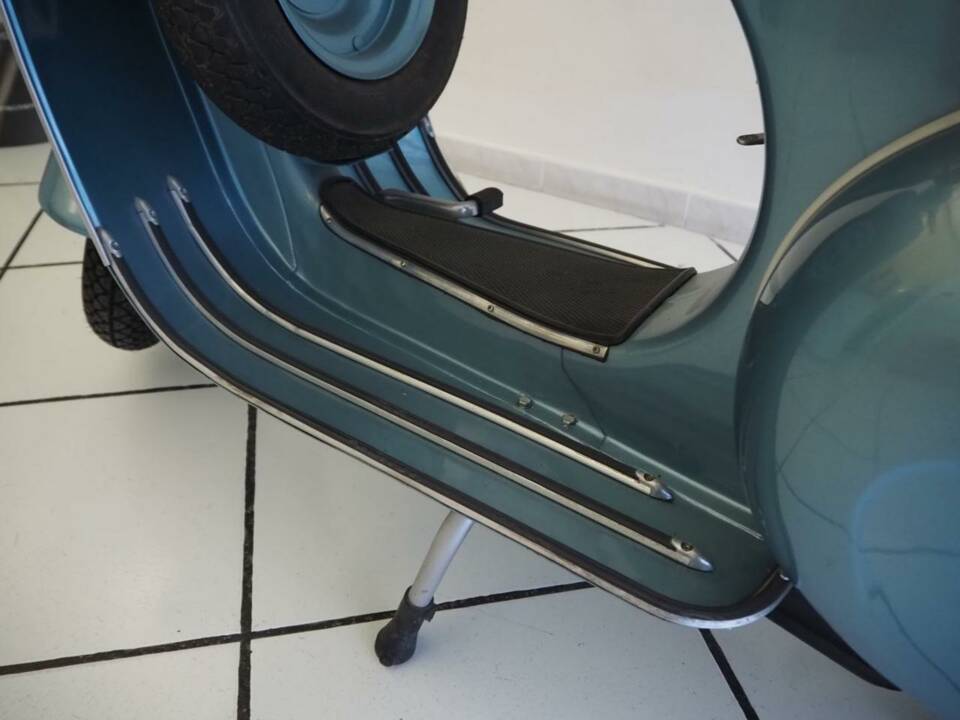 Bild 30/33 von Piaggio Vespa 150 (1960)