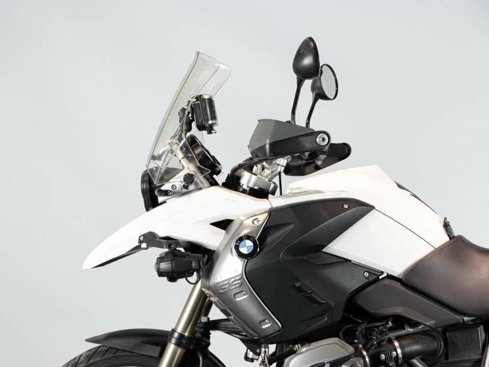 Image 25/50 of BMW DUMMY (2010)