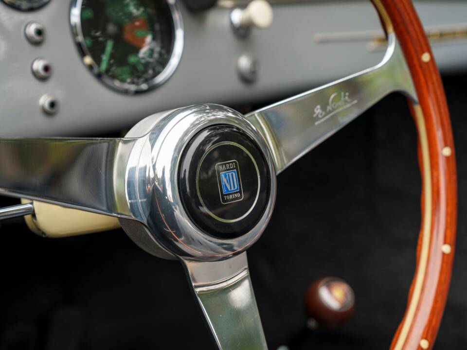 Image 22/35 of Porsche 356 1500 Speedster (1954)