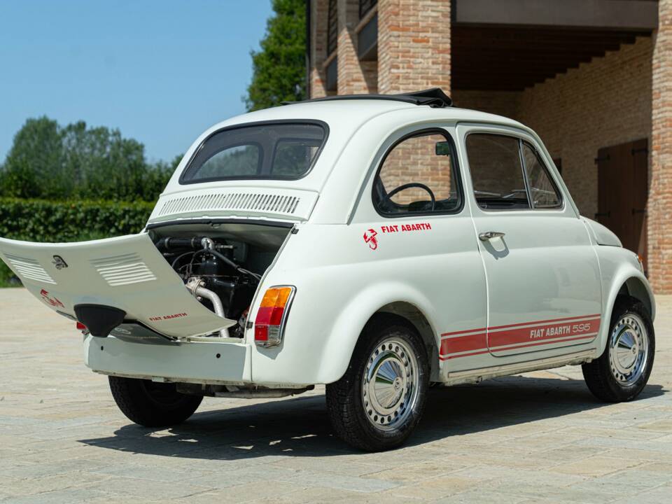Image 41/50 of Abarth Fiat 595 (1969)