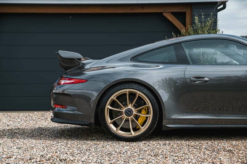 Bild 26/50 von Porsche 911 GT3 (2014)