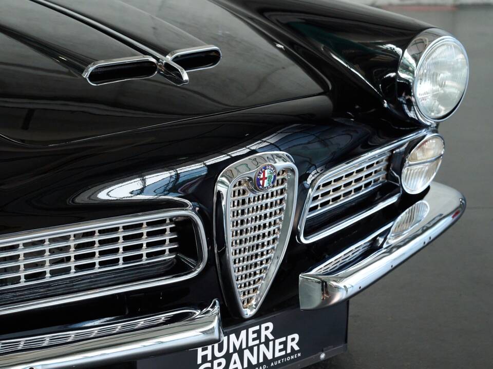 Image 7/50 of Alfa Romeo 2000 Spider (1959)