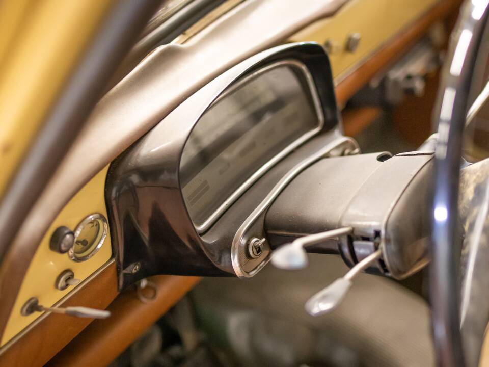 Image 9/20 of Steyr-Puch 1100 (1960)