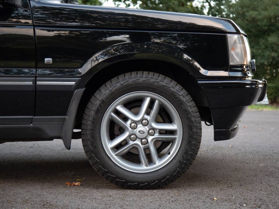Immagine 22/50 di Land Rover Range Rover 4.6 Vogue (2001)