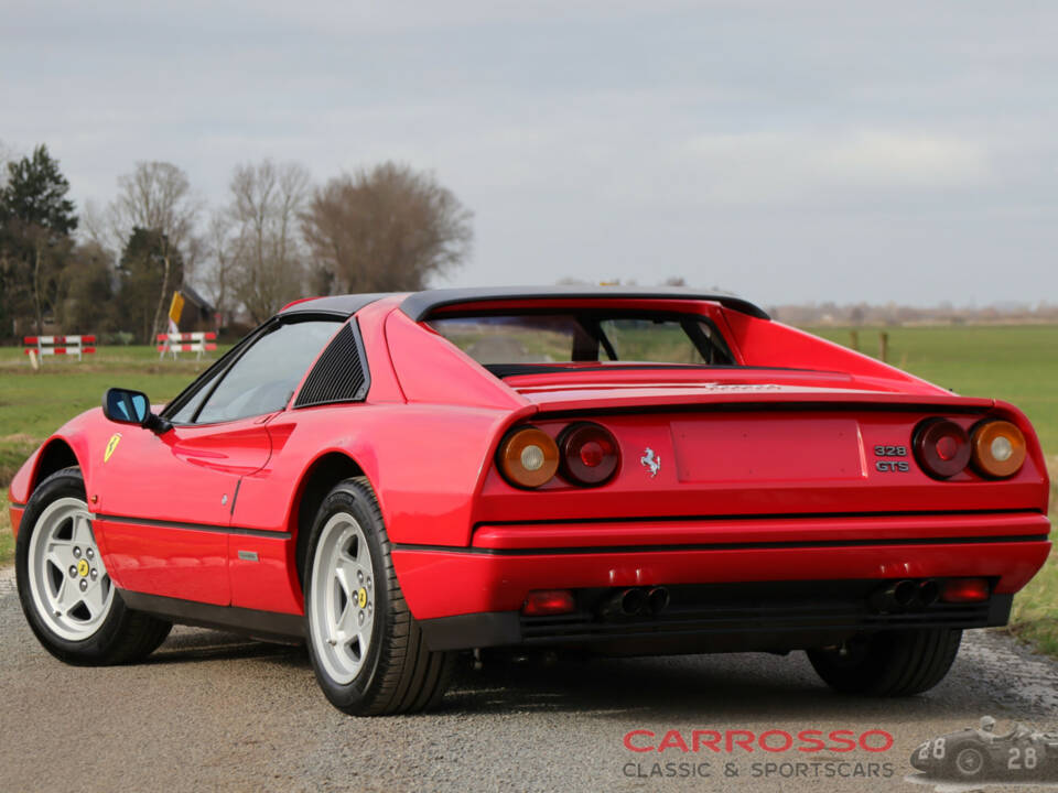 Bild 3/44 von Ferrari 328 GTS (1987)