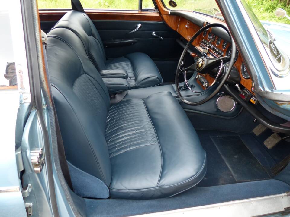Image 10/16 of Jaguar 420 G (1969)