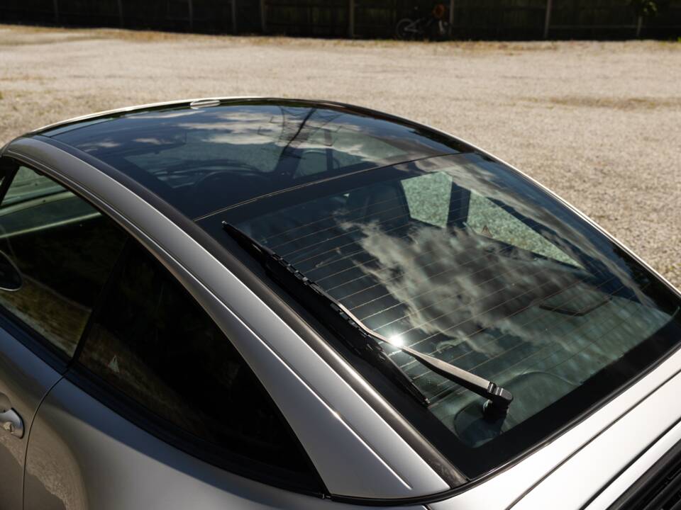 Image 21/46 de Porsche 911 Targa (1997)