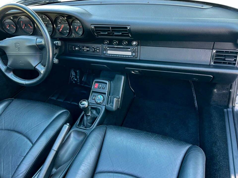 Immagine 15/20 di Porsche 911 Carrera (1996)