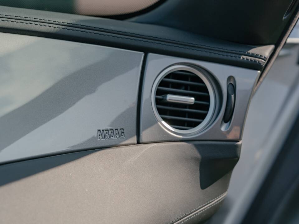 Image 181/185 of BMW Z8 (2001)