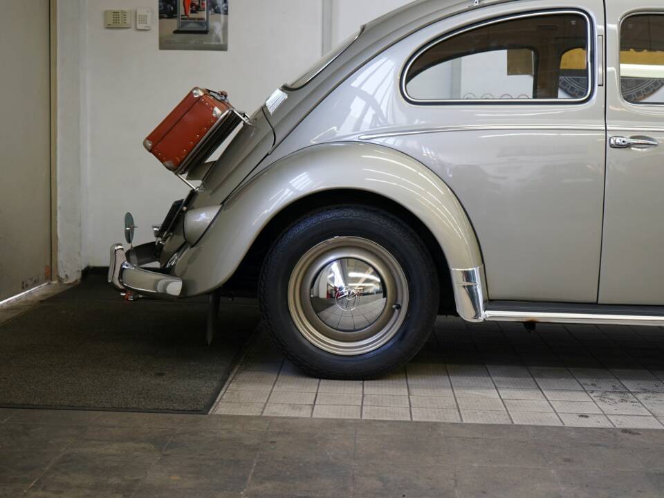 Immagine 32/35 di Volkswagen Kever 1200 Standard &quot;Dickholmer&quot; (1958)