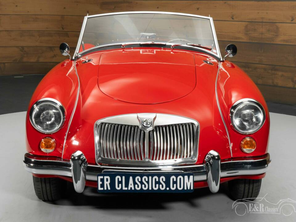 Image 4/8 of MG MGA 1600 (1960)