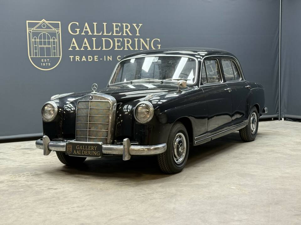 Image 21/50 of Mercedes-Benz 220 S (1955)