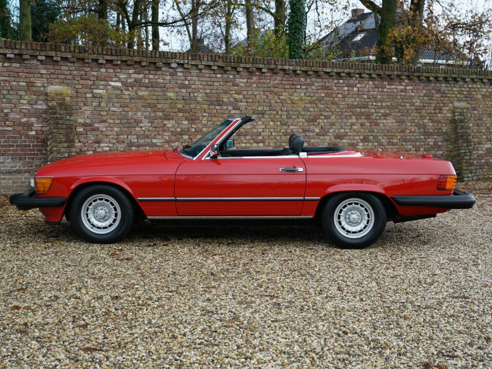 Bild 17/50 von Mercedes-Benz 500 SL (1983)