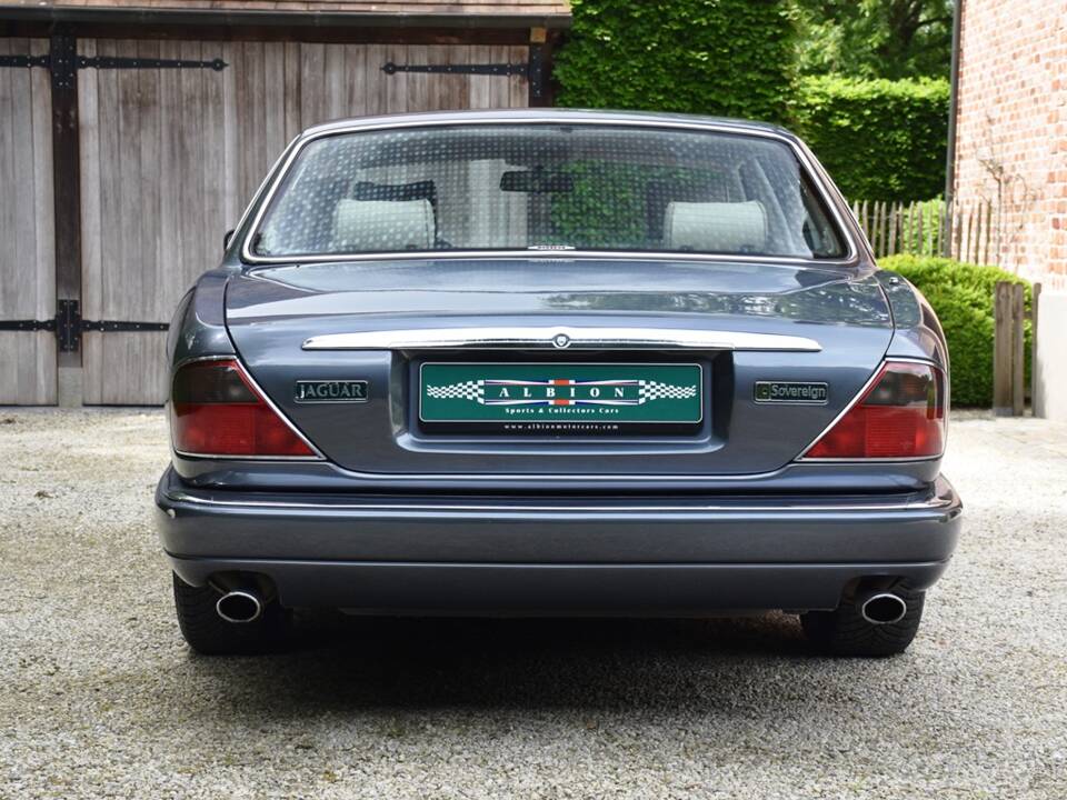 Image 5/40 of Jaguar XJ 6 4.0 Sovereign (1995)