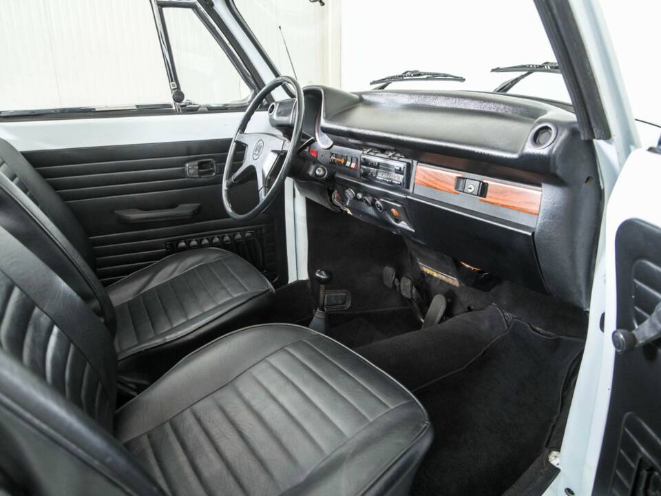 Bild 12/50 von Volkswagen Käfer 1303 LS (1976)
