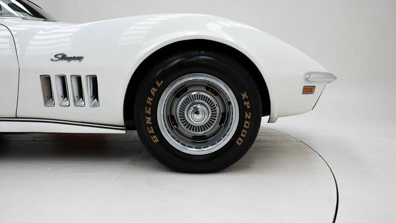 Image 7/15 of Chevrolet Corvette Stingray (1969)