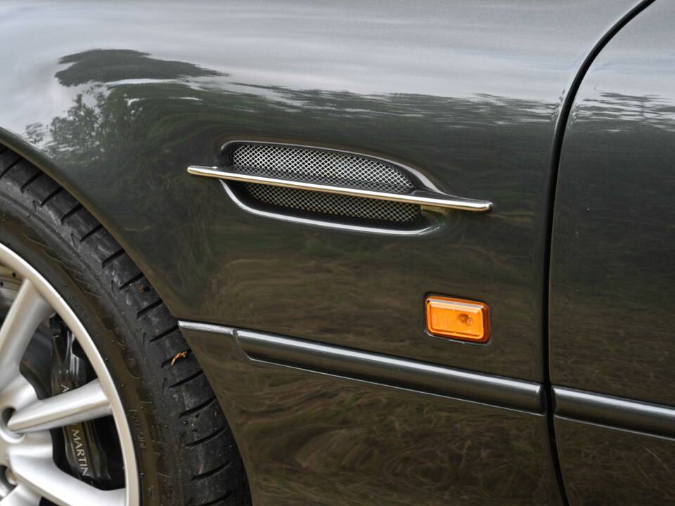 Image 10/50 de Aston Martin DB 7 Vantage (2002)