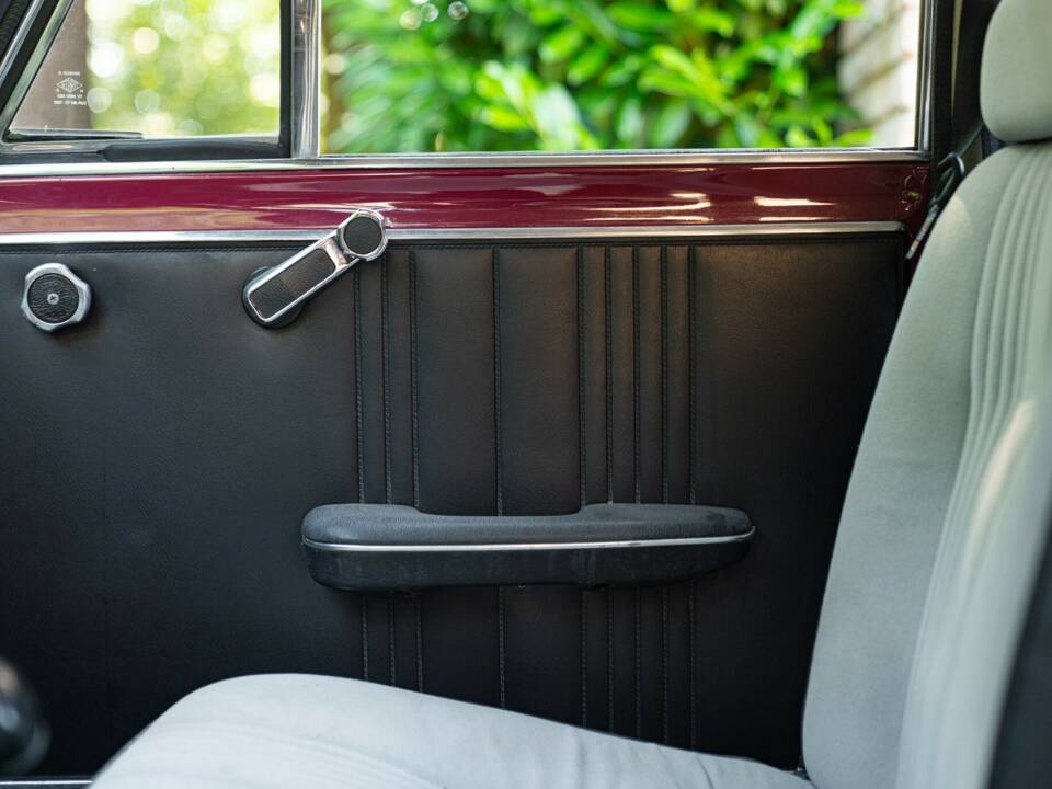 Immagine 32/50 di Alfa Romeo Giulia Nuova Super 1300 (1974)