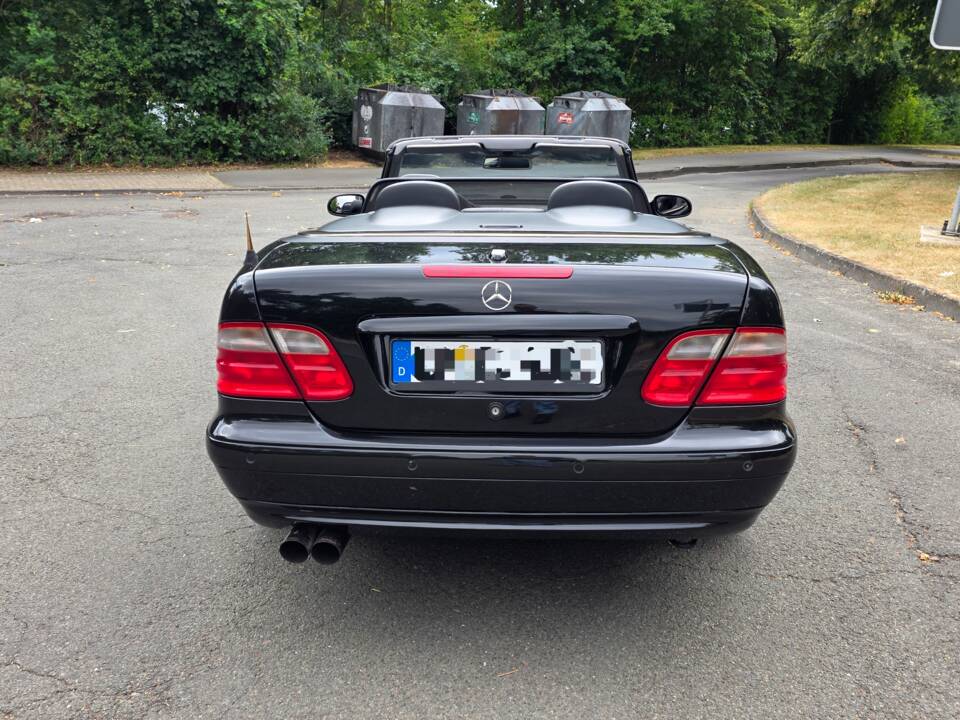 Bild 5/7 von Mercedes-Benz CLK 430 (2001)