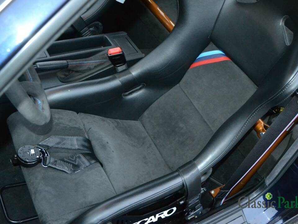 Image 19/50 of BMW 323i (1998)