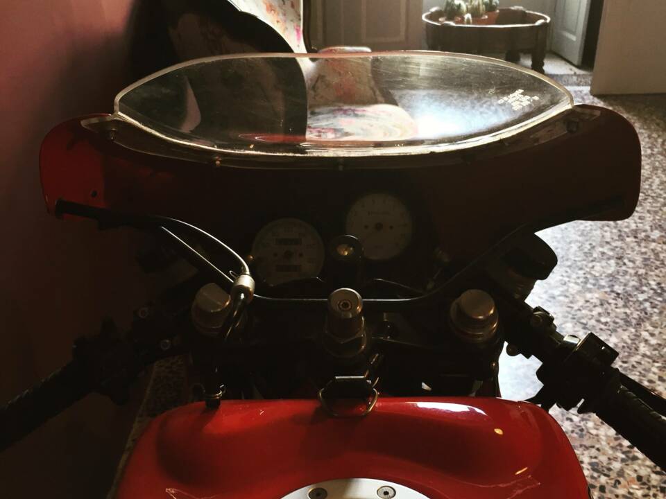 Immagine 31/50 di Ducati 750 F1 (1986)