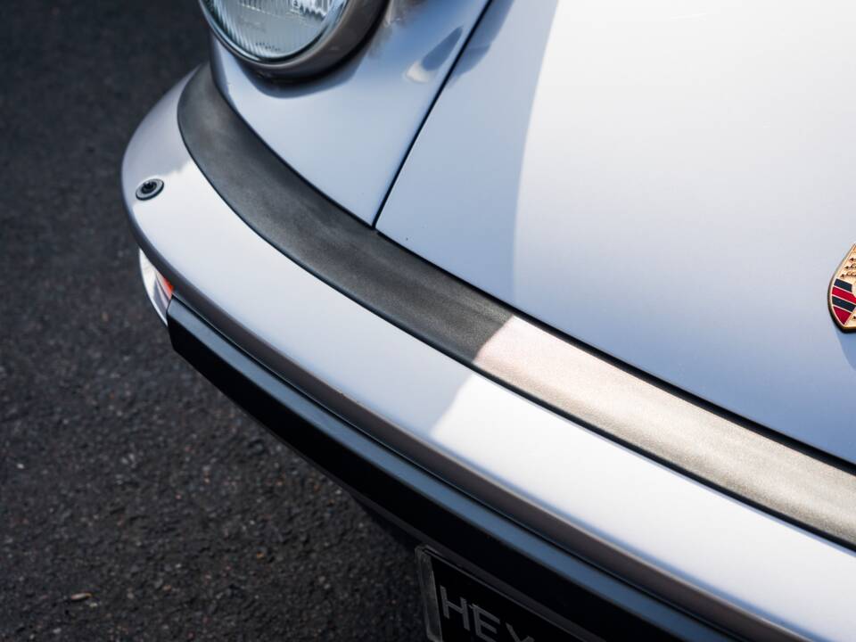 Bild 56/58 von Porsche 911 Carrera 3.2 (WTL) (1988)