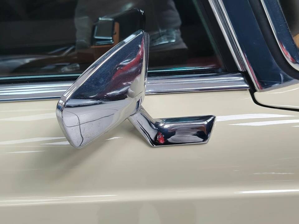 Image 21/58 of Mercedes-Benz 280 SL (1969)