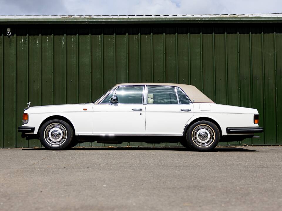 Immagine 18/50 di Rolls-Royce Silver Spirit (1981)