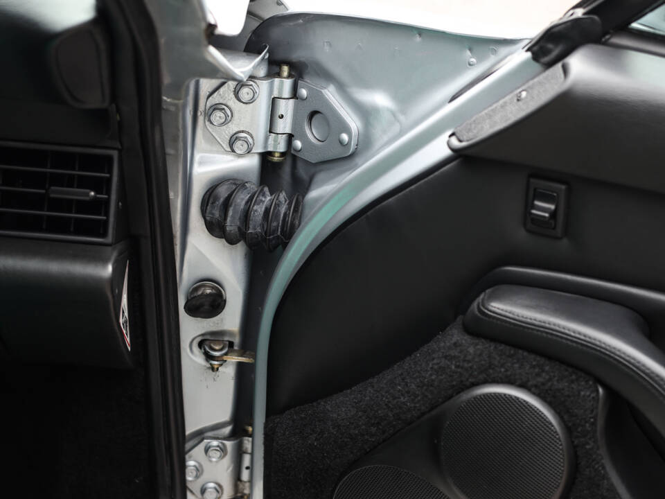 Image 39/90 de Porsche 911 Carrera 4S (1996)