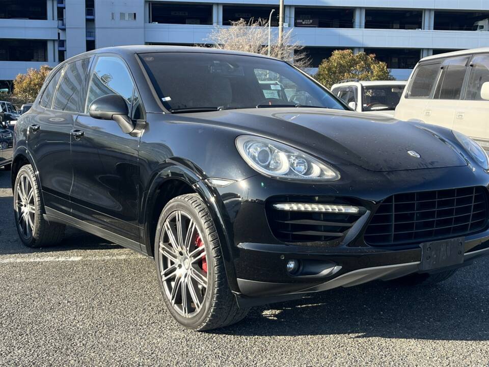 Image 3/46 de Porsche Cayenne Turbo (2011)