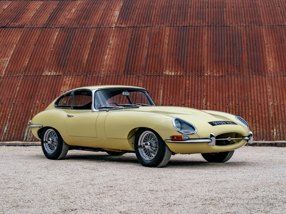 Image 12/38 of Jaguar Type E 3.8 (1963)