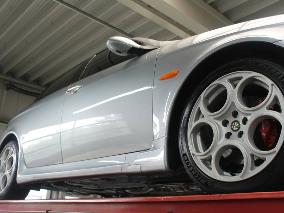 Afbeelding 11/50 van Alfa Romeo 156 3.2 V6 GTA (2004)