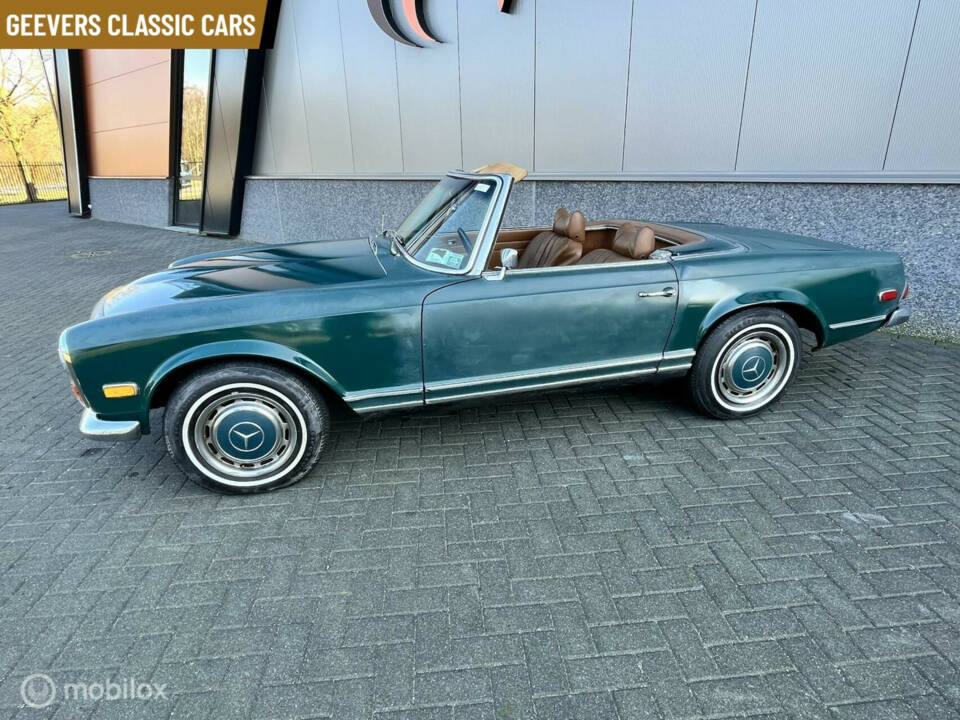 Image 10/44 of Mercedes-Benz 280 SL (1970)