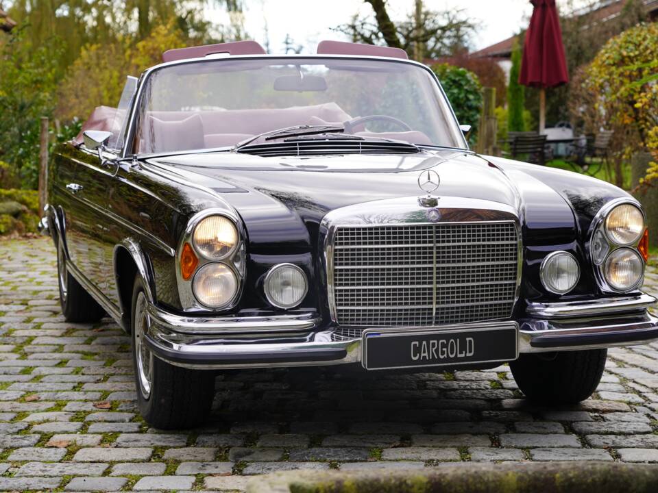 Afbeelding 10/14 van Mercedes-Benz 280 SE 3,5 (1970)