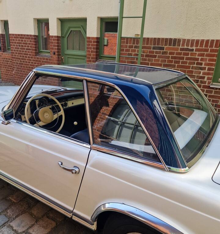 Image 13/100 de Mercedes-Benz 250 SL (1967)