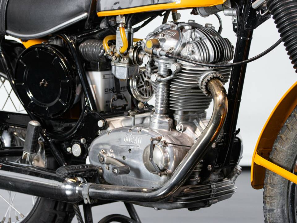 Immagine 48/50 di Ducati 250 Scrambler (1971)