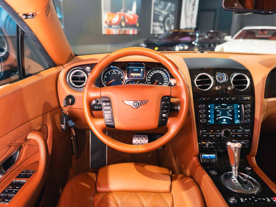 Bild 33/37 von Bentley Continental GT (2005)