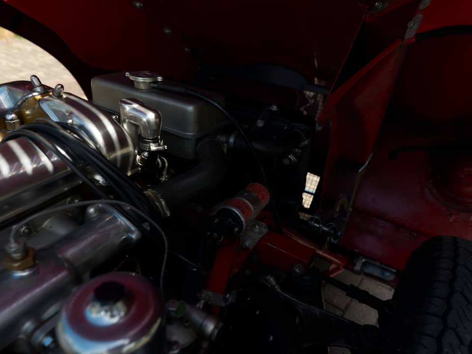 Image 34/80 of Jaguar E-Type 4.2 (1966)