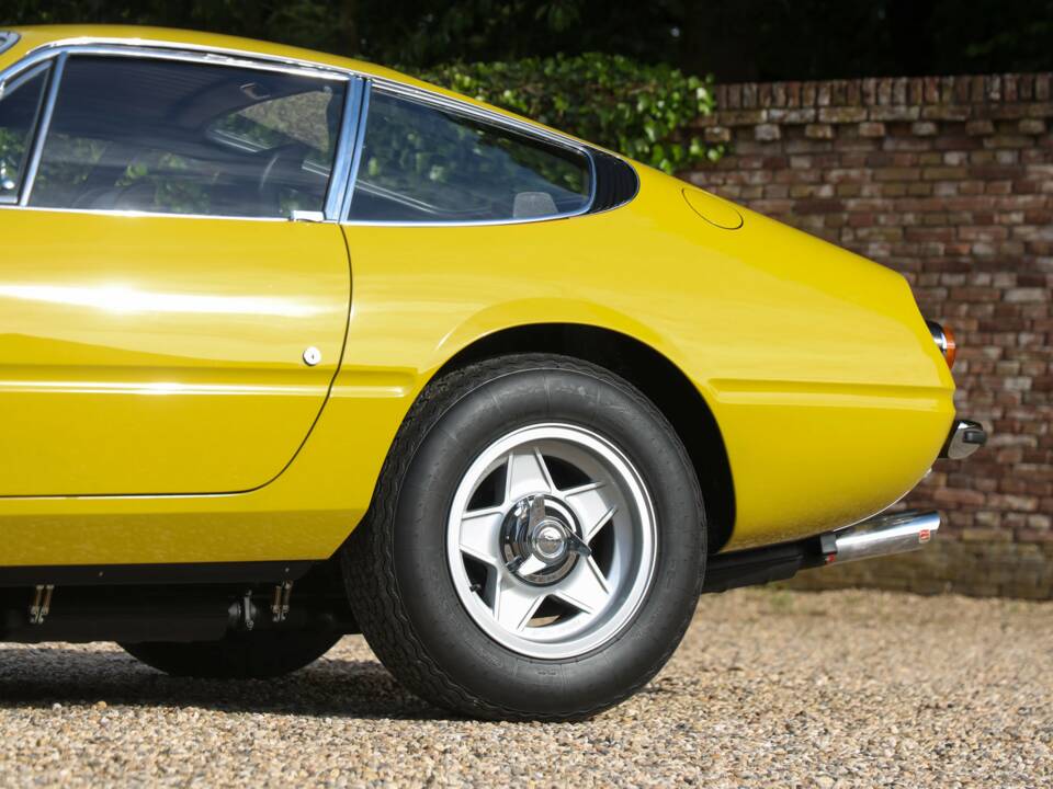 Obraz 48/50 pojazdu Ferrari 365 GTB/4 Daytona (1971)