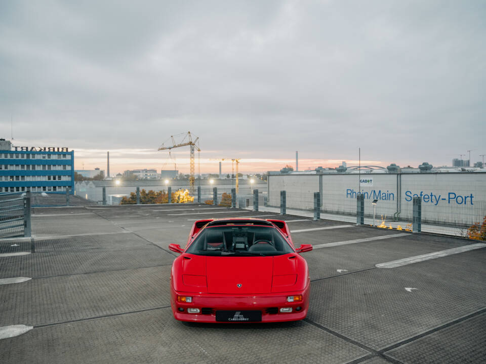 Image 3/12 of Lamborghini Diablo VT Roadster (1996)