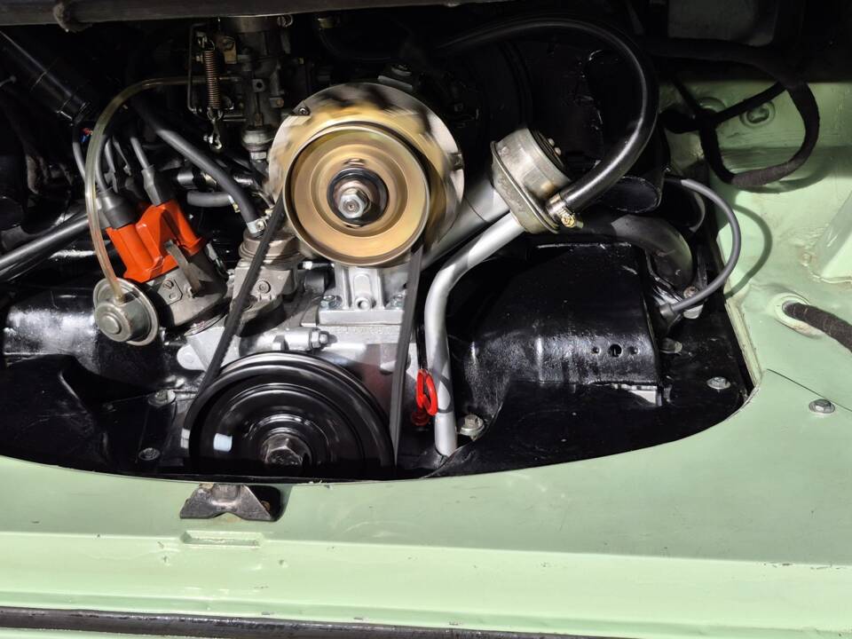 Image 26/30 de Volkswagen T2 Brasil Camper (1982)